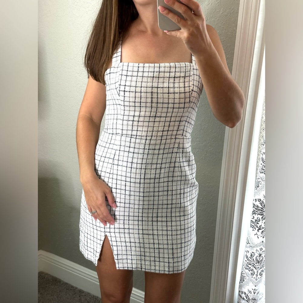 Abercrombie And Fitch white Tweed Mini Dress with side slit and adjustable strap - Picture 3 of 16